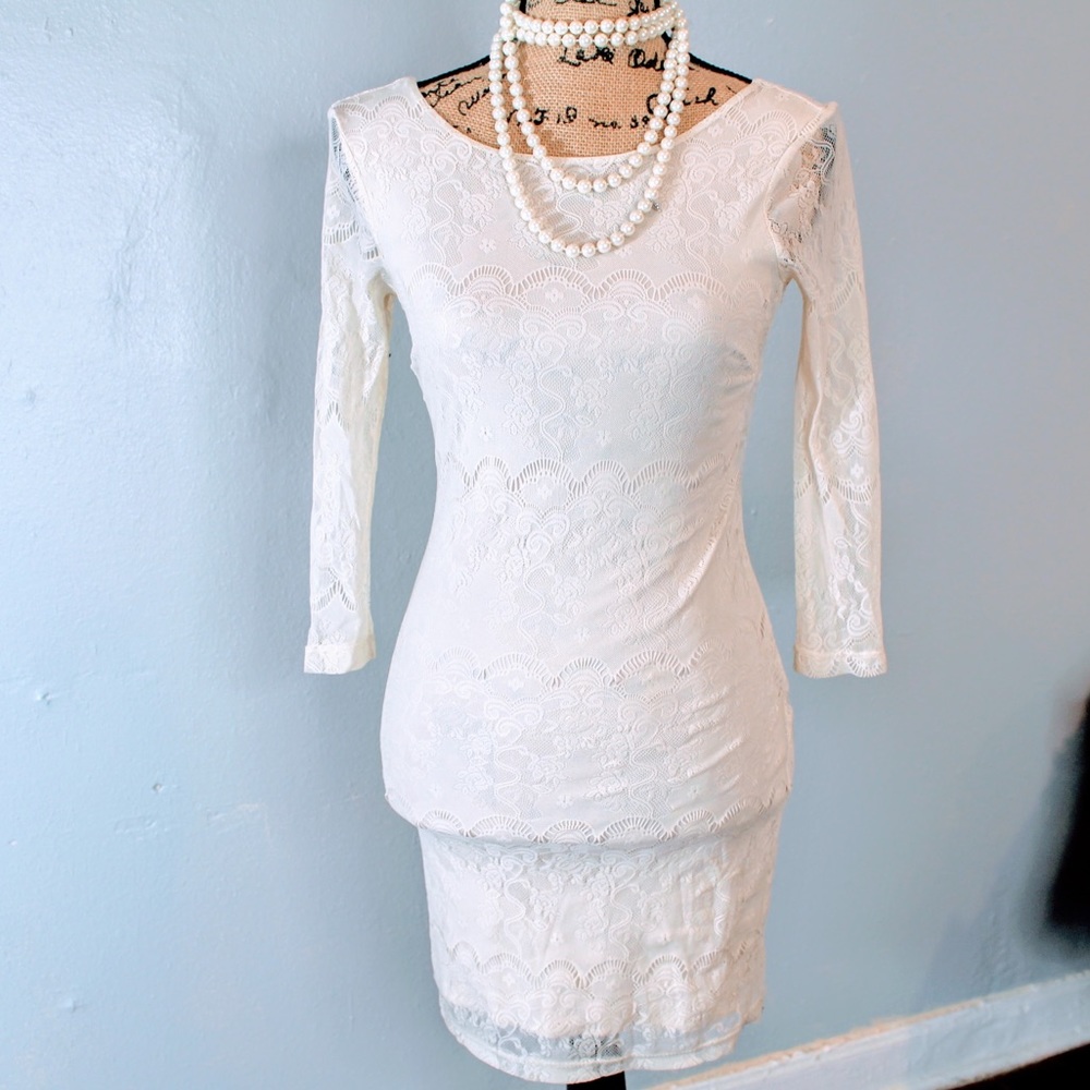 Lace stretch dress